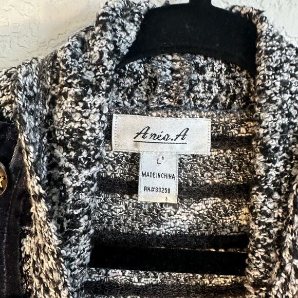 Anis.A Women's Gray Black Stretch Open Front Wrap Vest Sweaters Size Large - Picture 10 of 10